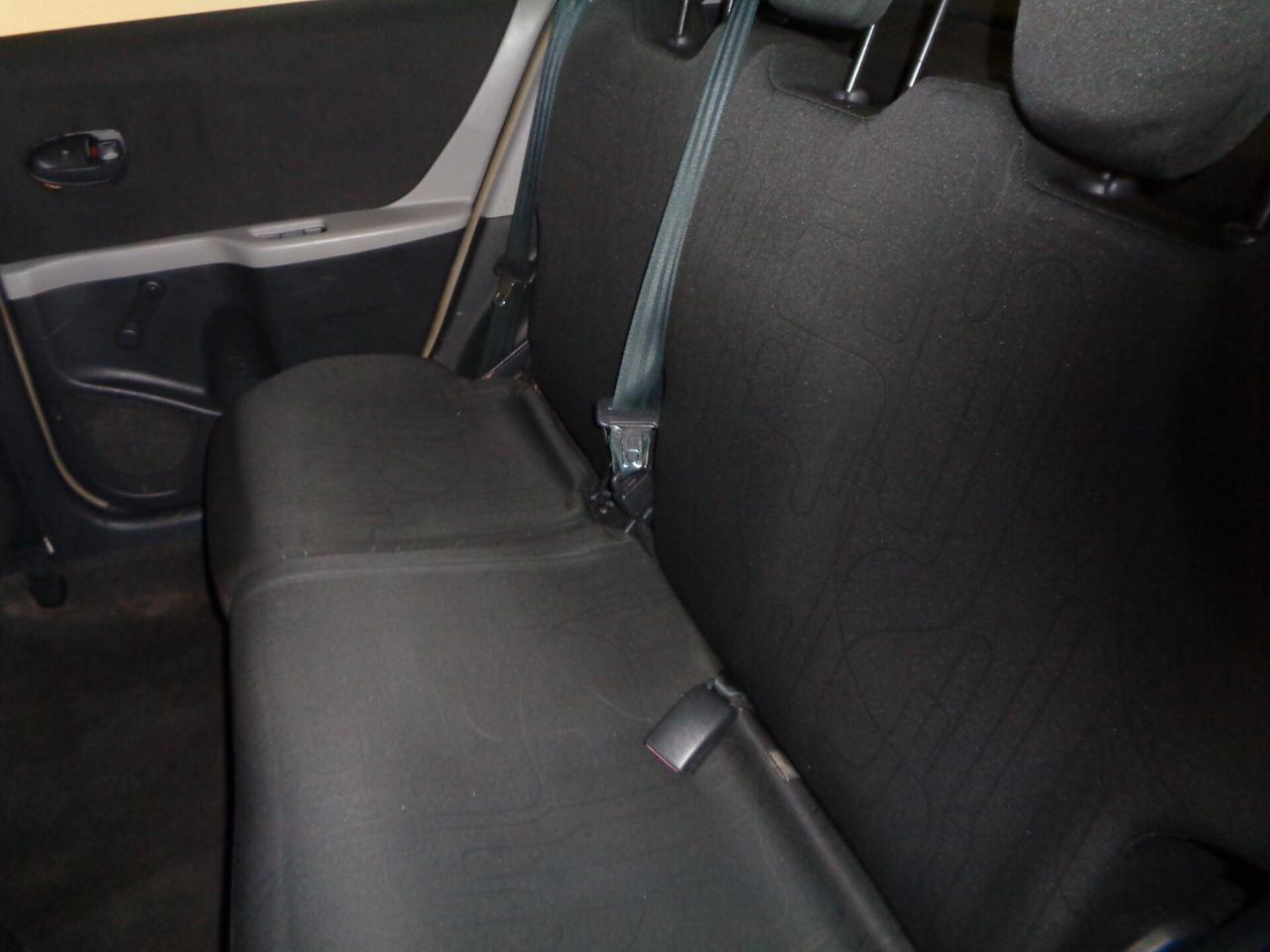 Toyota Yaris 1.0 5 porte Sol