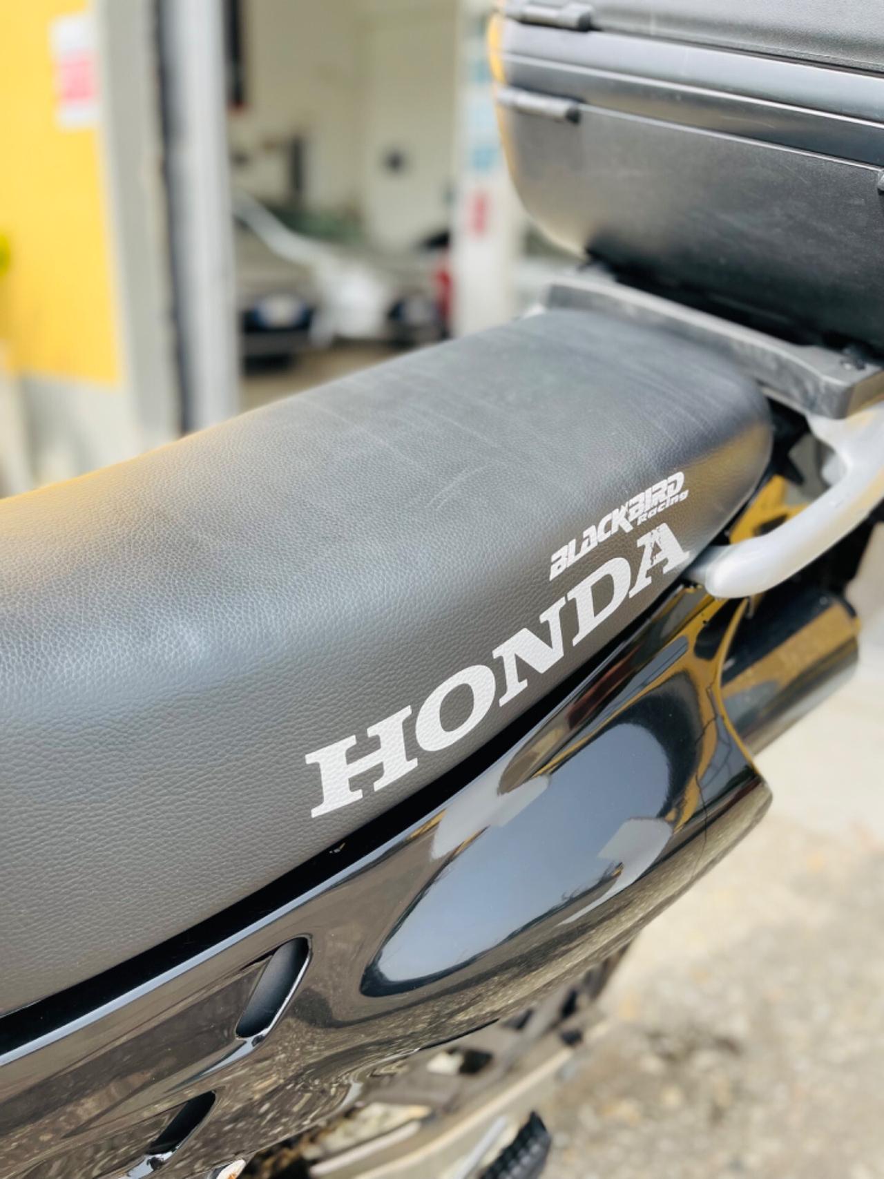 Honda DOMINATOR