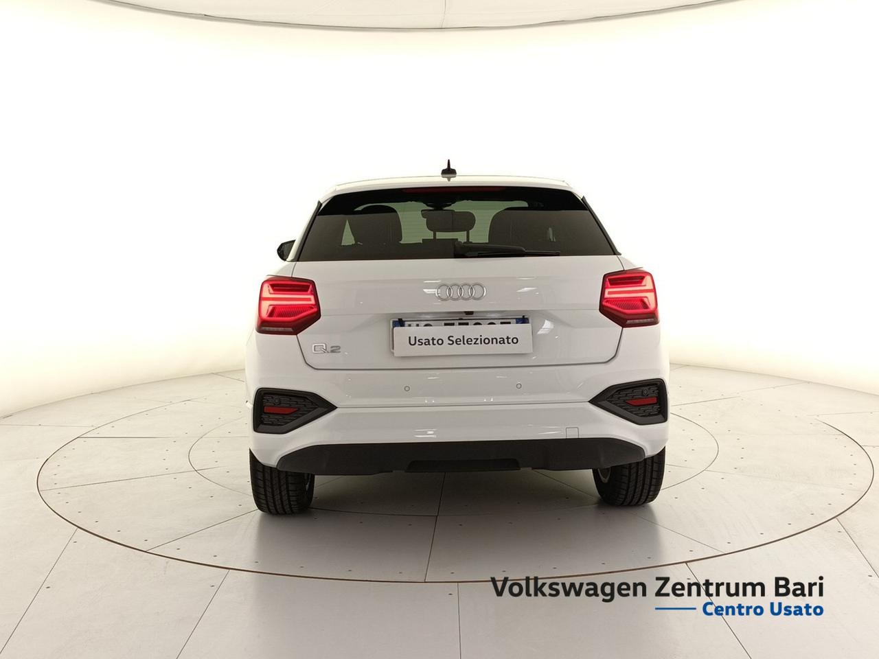 Audi Q2 30 2.0 tdi business advanced