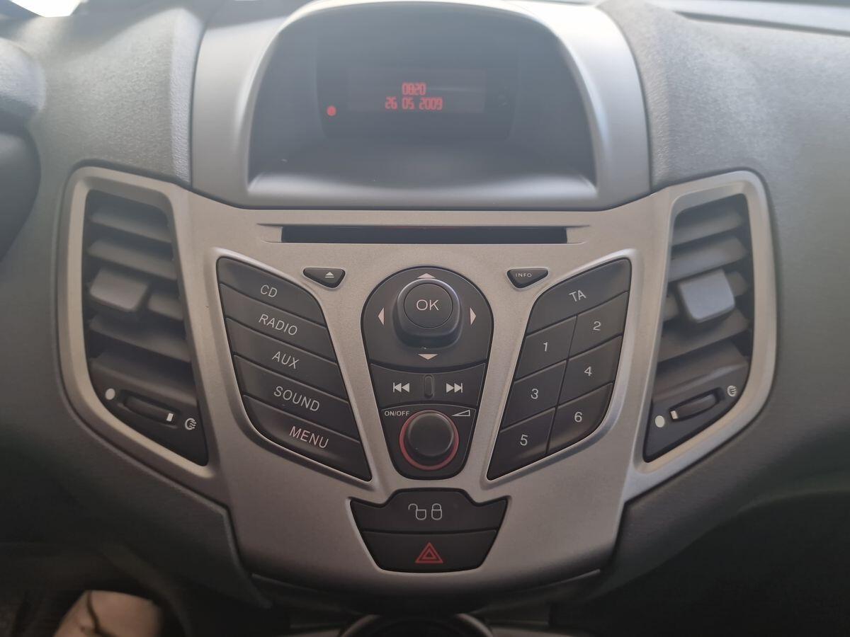 FORD FIESTA 1.2 PLUS