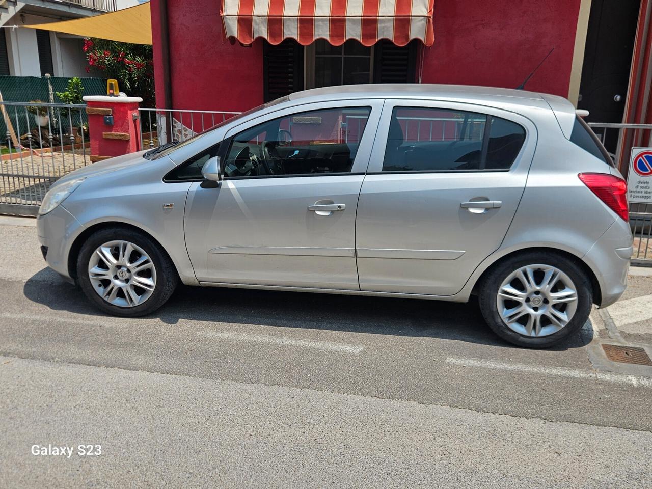 Opel Corsa 1.2 5 porte Easytronic Enjoy