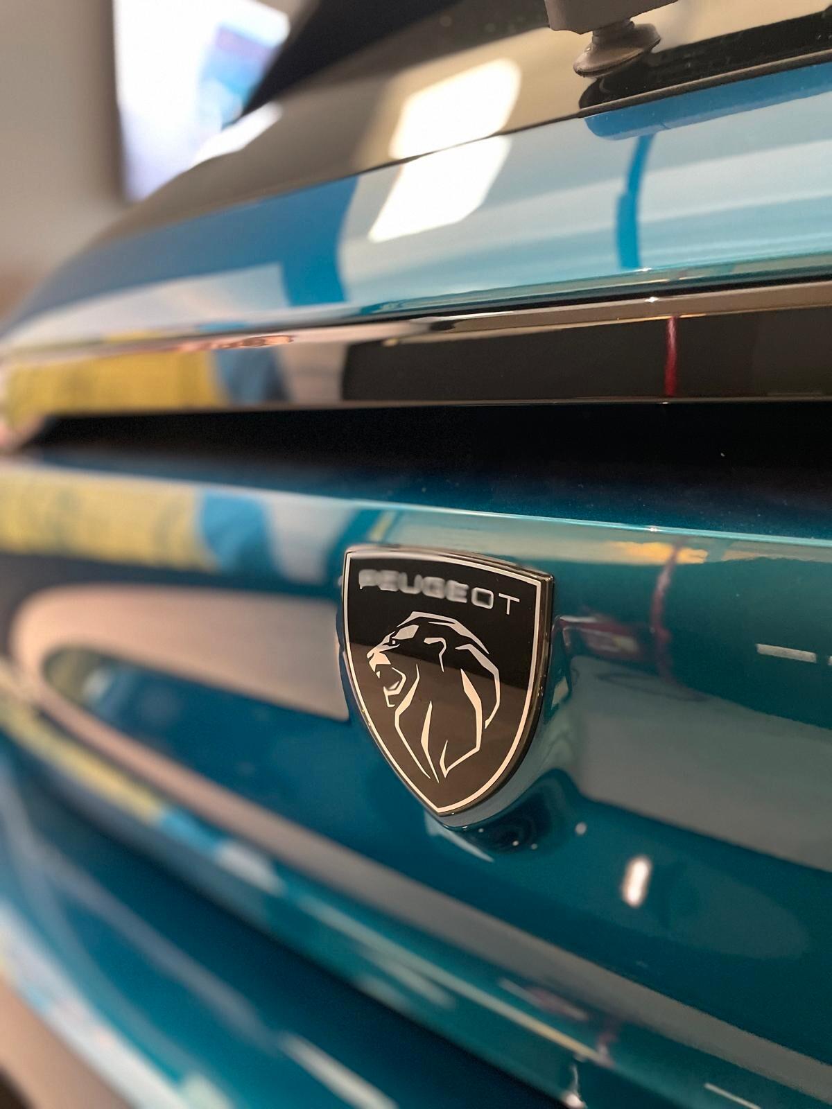 Peugeot 308 Hybrid 145 e-DCS6 GT