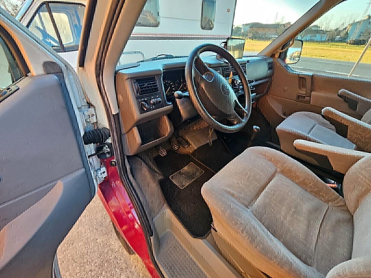 vw caravelle semicamperizzato 9 posti 2 letto valutiamo usato/scambio