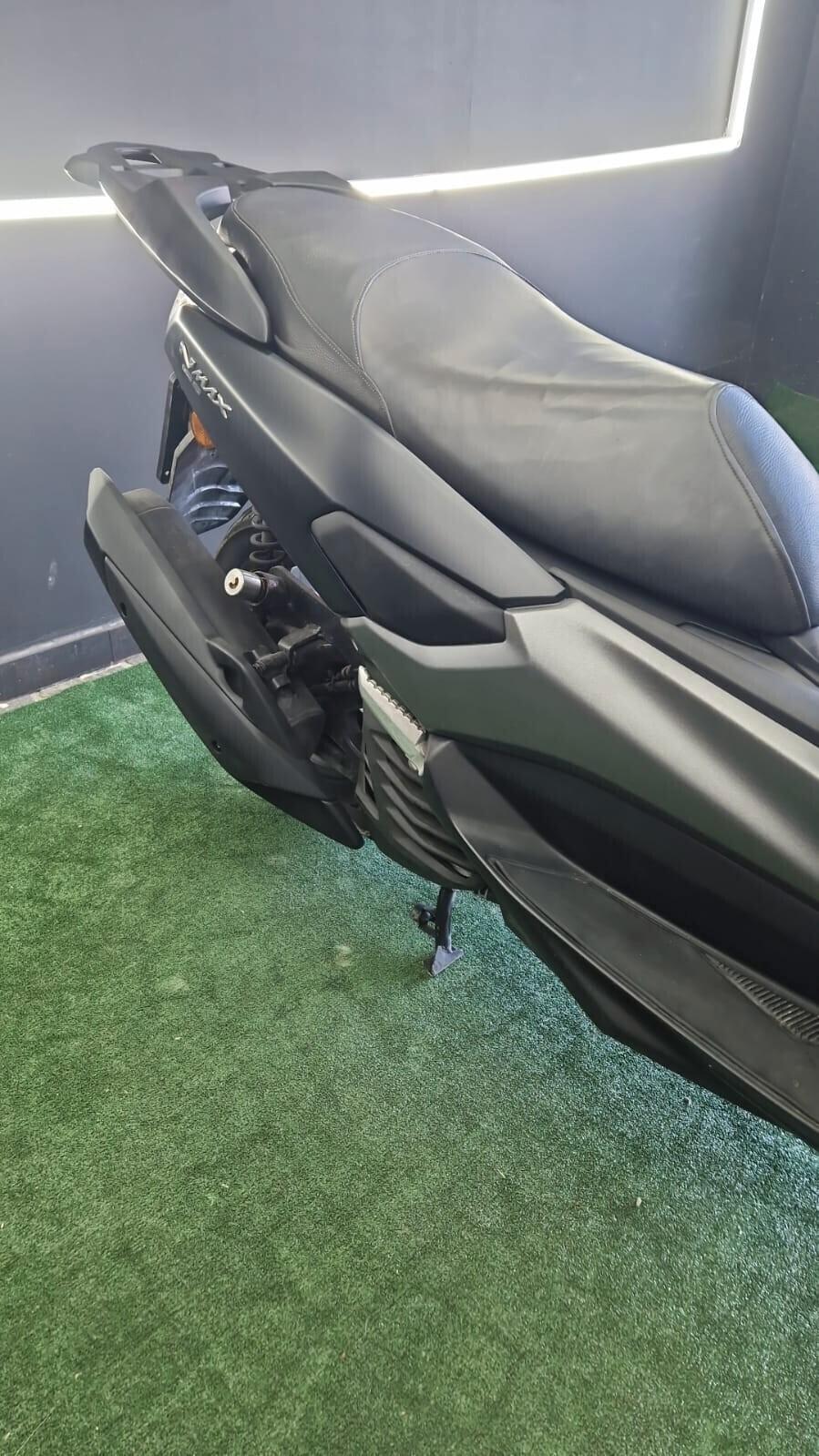 Yamaha Nmax 155 BASE