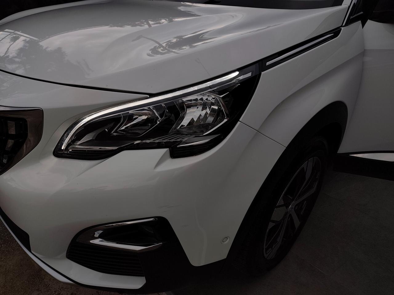 Peugeot 5008 1.5 BlueHDi 130cv 7 POSTI