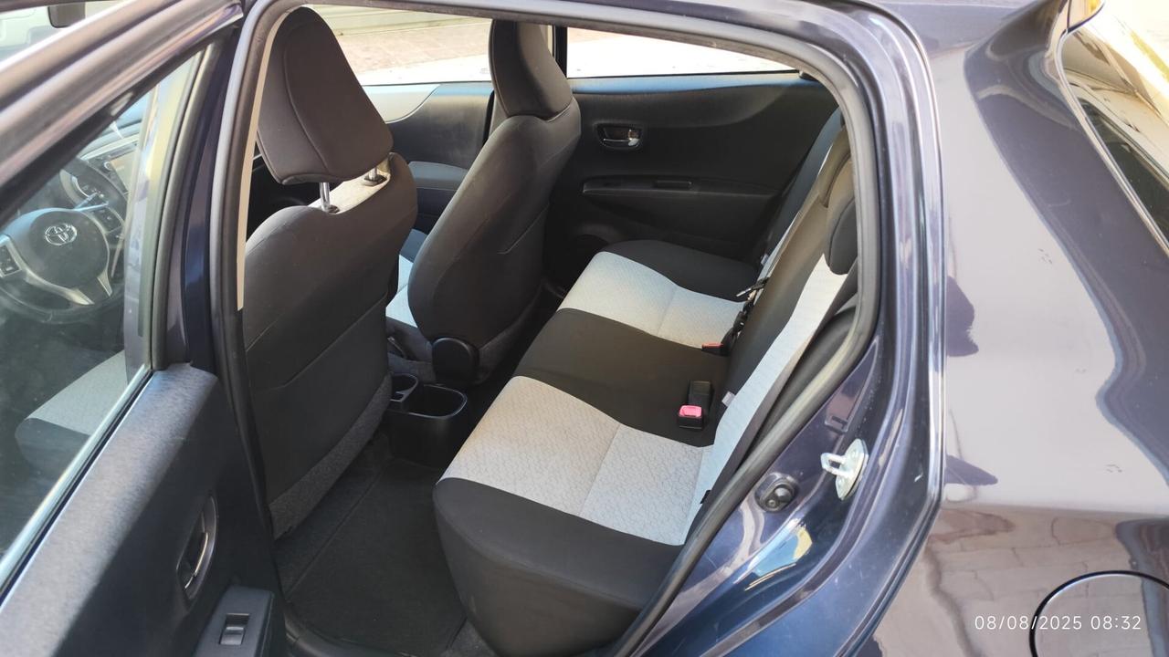 Toyota Yaris 1.0 5 porte
