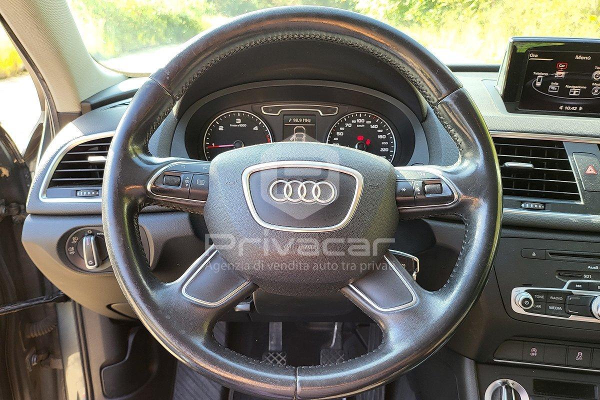 AUDI Q3 2.0 TDI Business