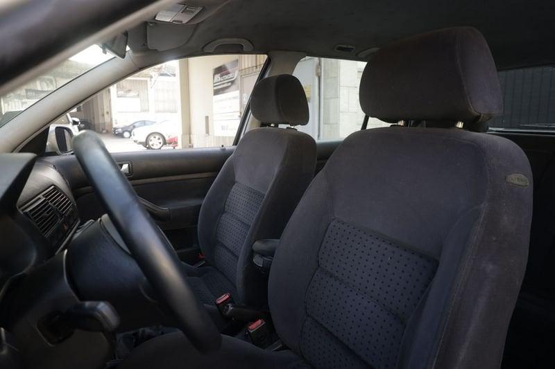 Volkswagen Golf Golf 1.6 cat 5 porte Highline