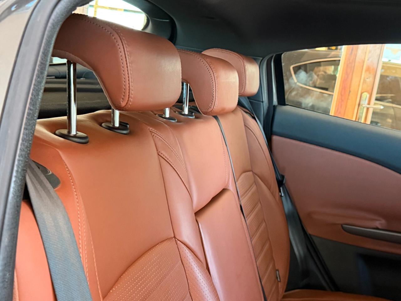 Alfa Romeo Giulietta 2.0 M.JET 150 cv. EXCLUSIVE (Tetto)