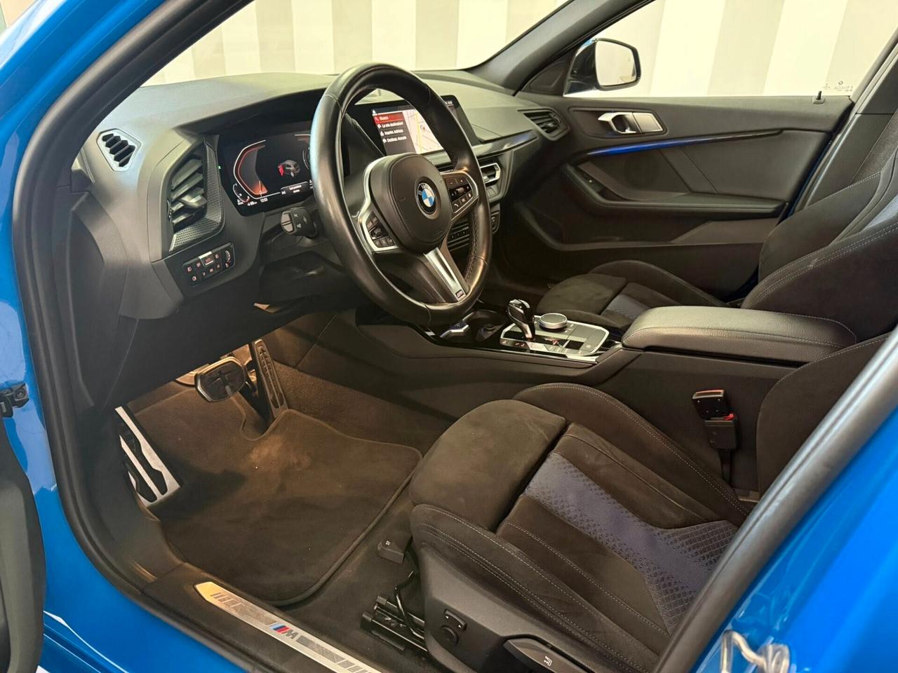 Bmw 118 118d 5p. Msport