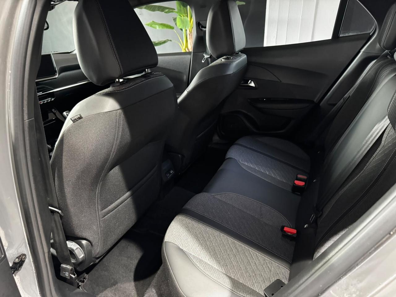 Peugeot 2008 PureTech 100 S&S Allure
