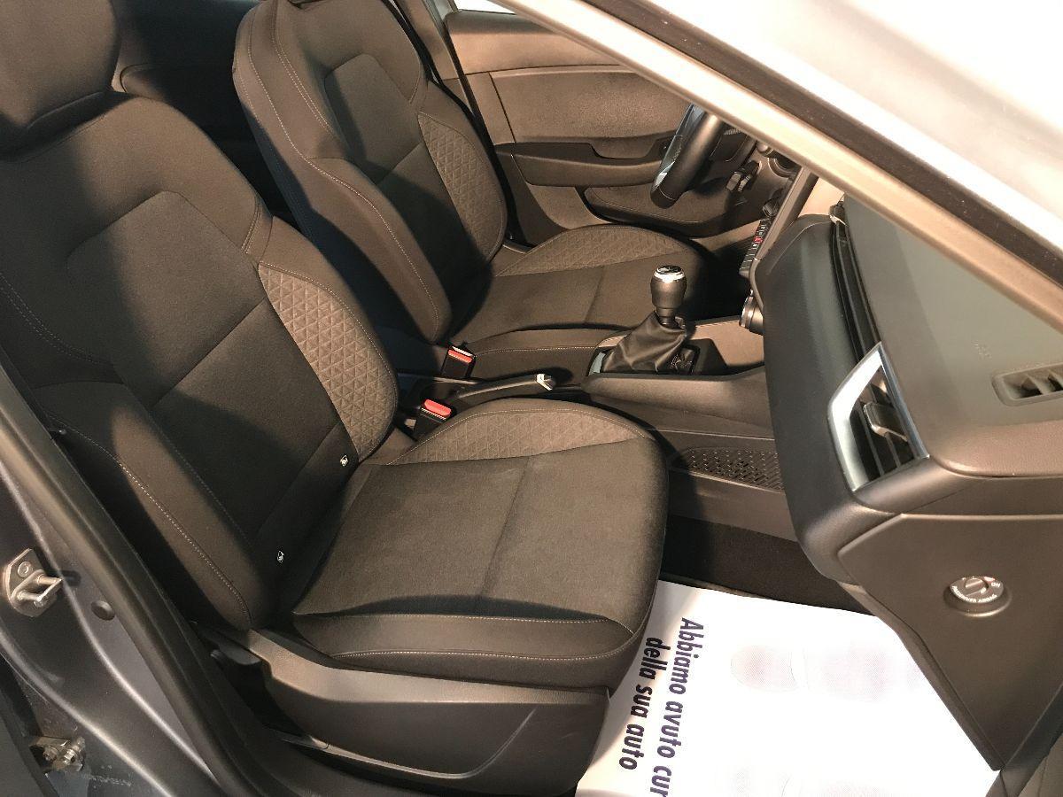 RENAULT Clio TCe 100 CV GPL Equilibre