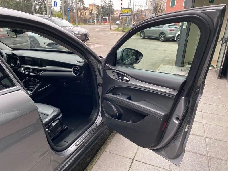 Alfa Romeo Stelvio 2.2 Turbodiesel 210 CV AT8 Q4 Executive