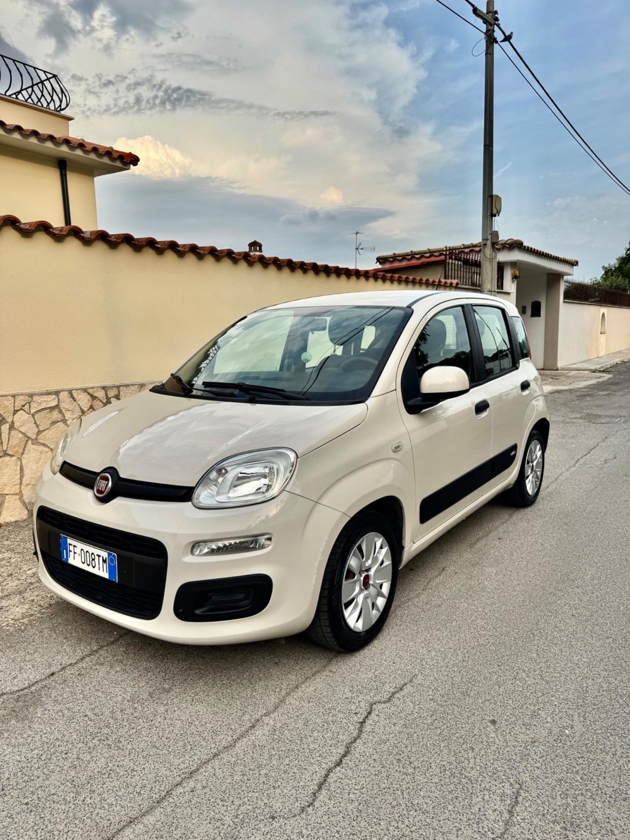 Fiat Panda 1.2 Lounge 2017 uniproprietaria