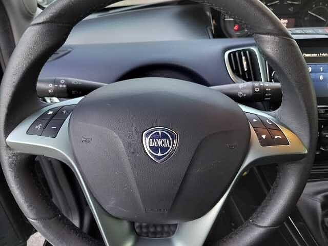 Lancia Ypsilon 1.0 FireFly 5 porte S&S Hybrid Platino