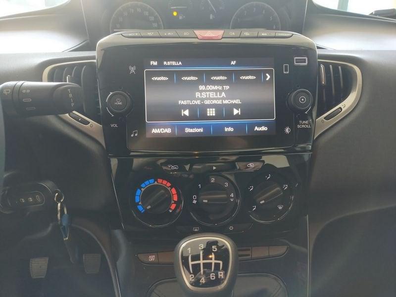Lancia Ypsilon 1.0 FireFly 5 porte S&S Hybryd Gold KM0