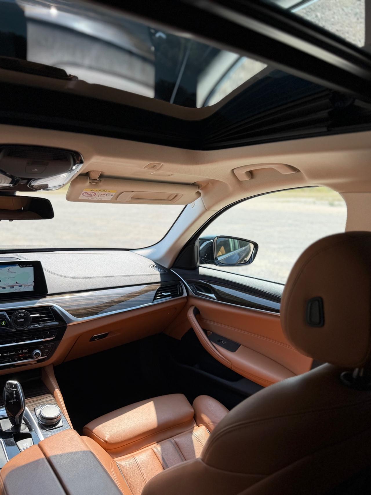Bmw 520 520d Touring Luxury X-Drive