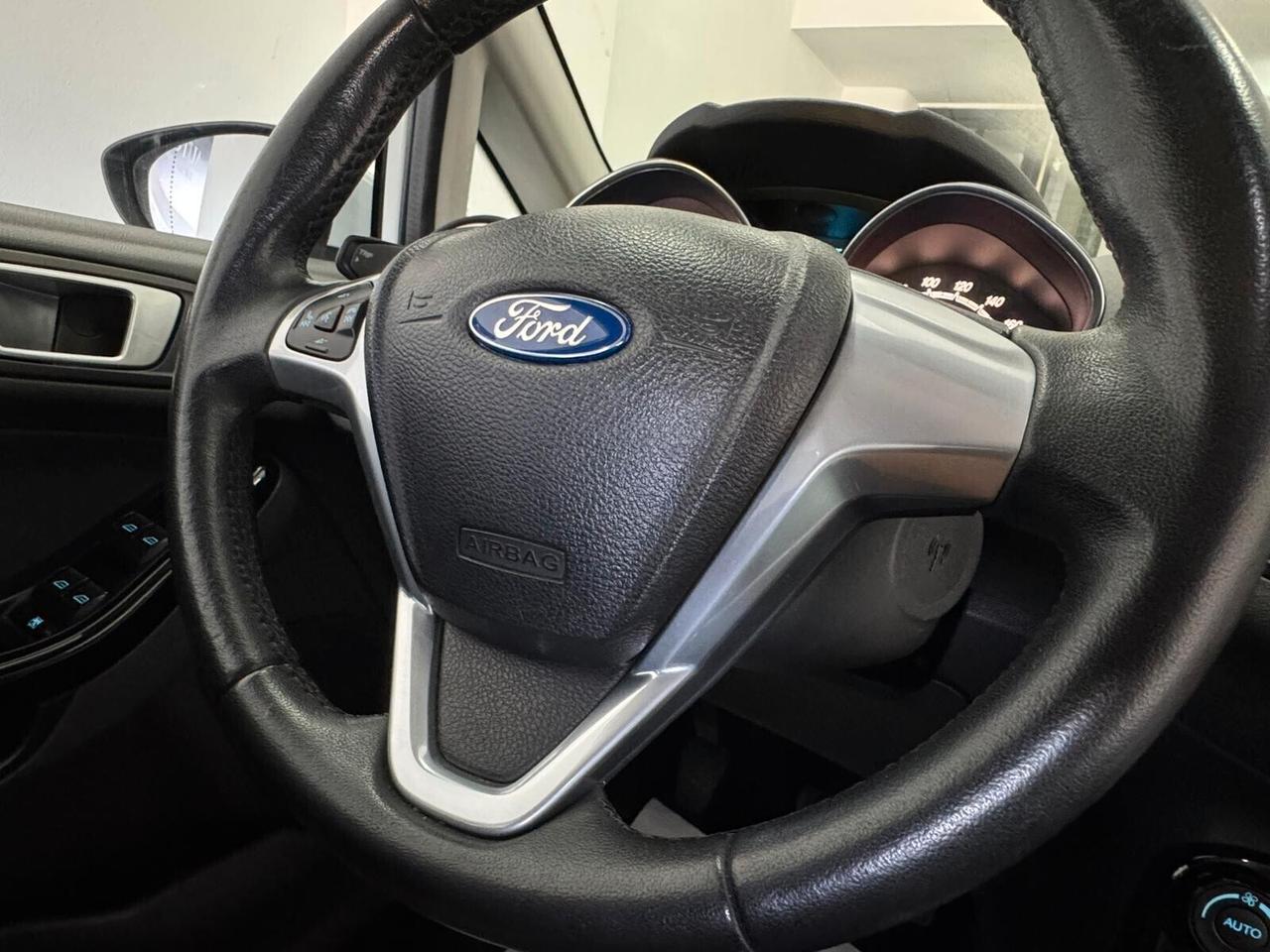Ford Fiesta 1.5 TDCi 75CV 5 porte Titanium