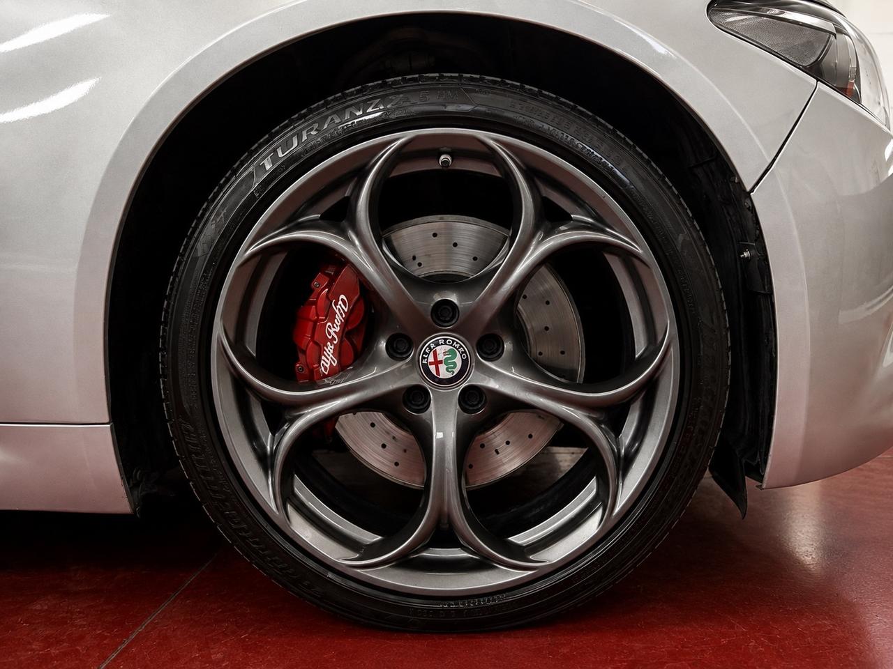 Alfa Romeo Giulia 2.0 Turbo 280 CV AT8 AWD Q4 Veloce