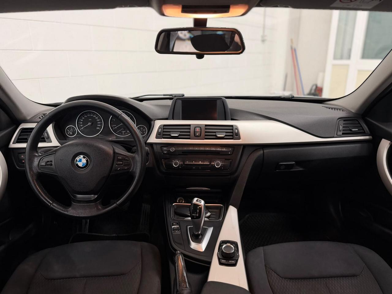 Bmw 318 318d Touring Luxury