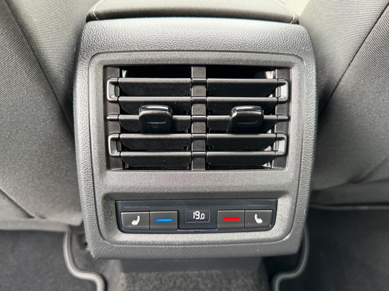 Volkswagen Golf 1.5 eTSI EVO 1st Edition DSG | PREZZO PROMO