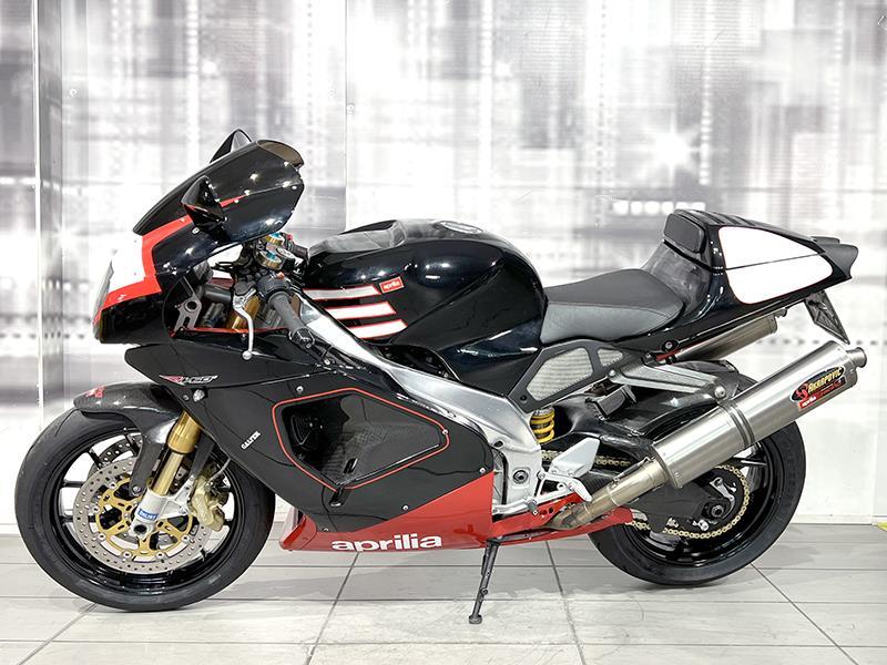 Aprilia RSV 1000 R