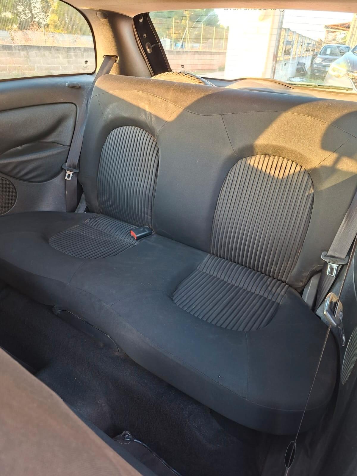 Lancia Ypsilon 1.4 Platino Ecochic GPL