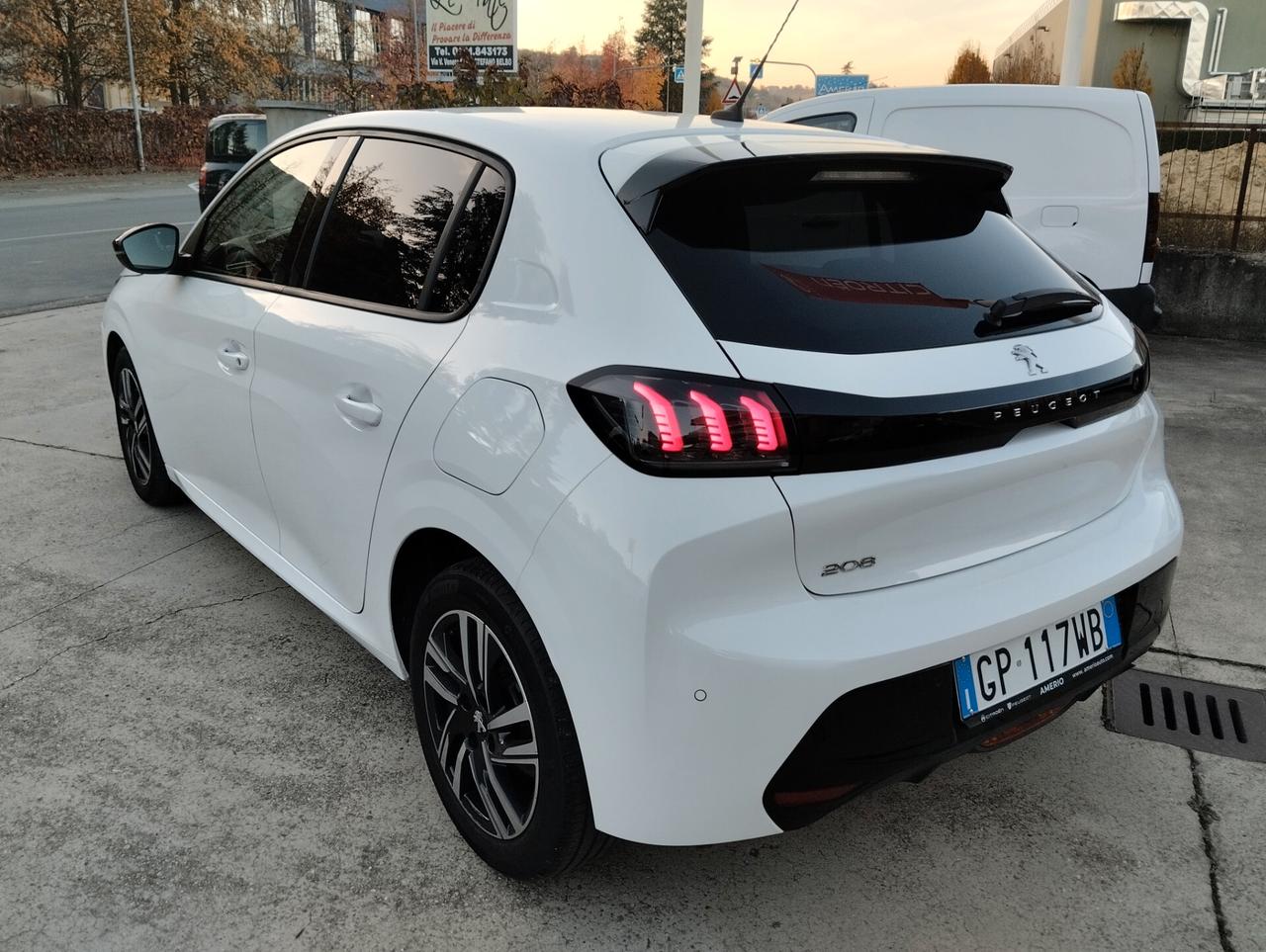 Peugeot 208 PureTech 100 Stop&Start 5 porte Allure Pack