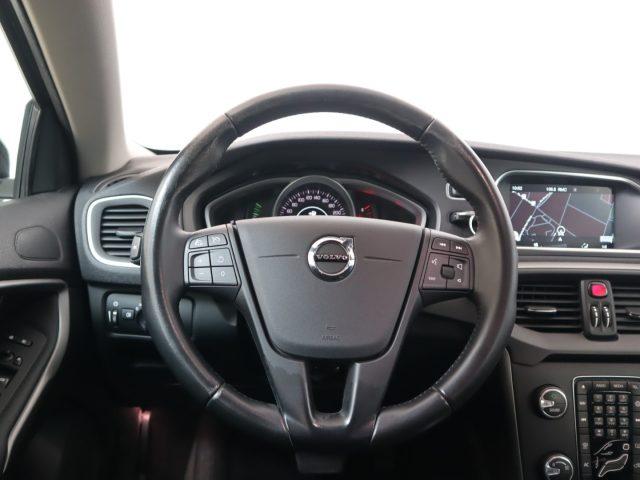 VOLVO V40 D2 Geartronic Kinetic *PROMO PARISI GROUP*