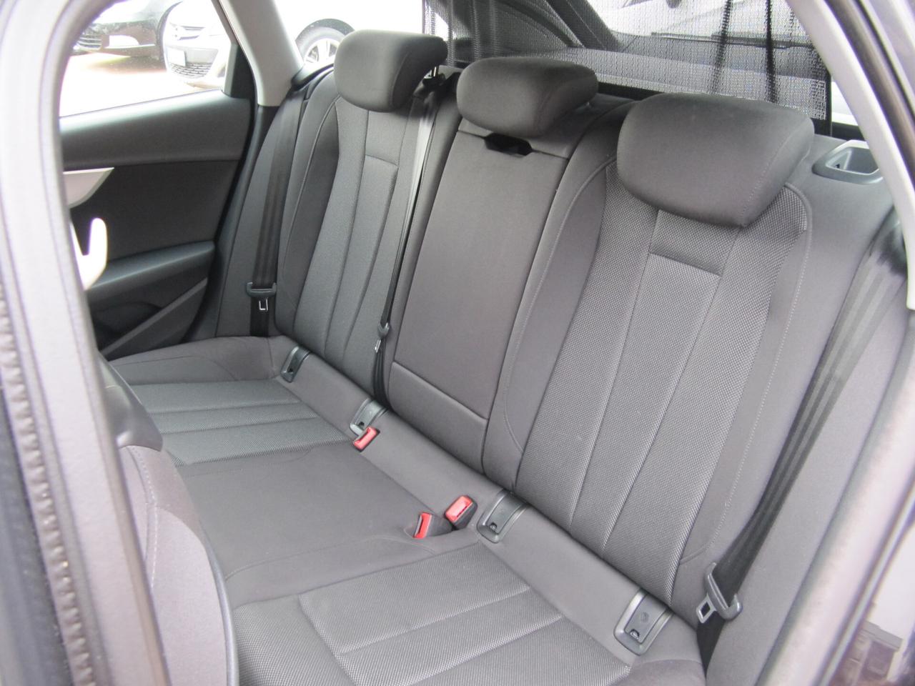 Audi A4 Avant 2.0 TDI 122 CV Business