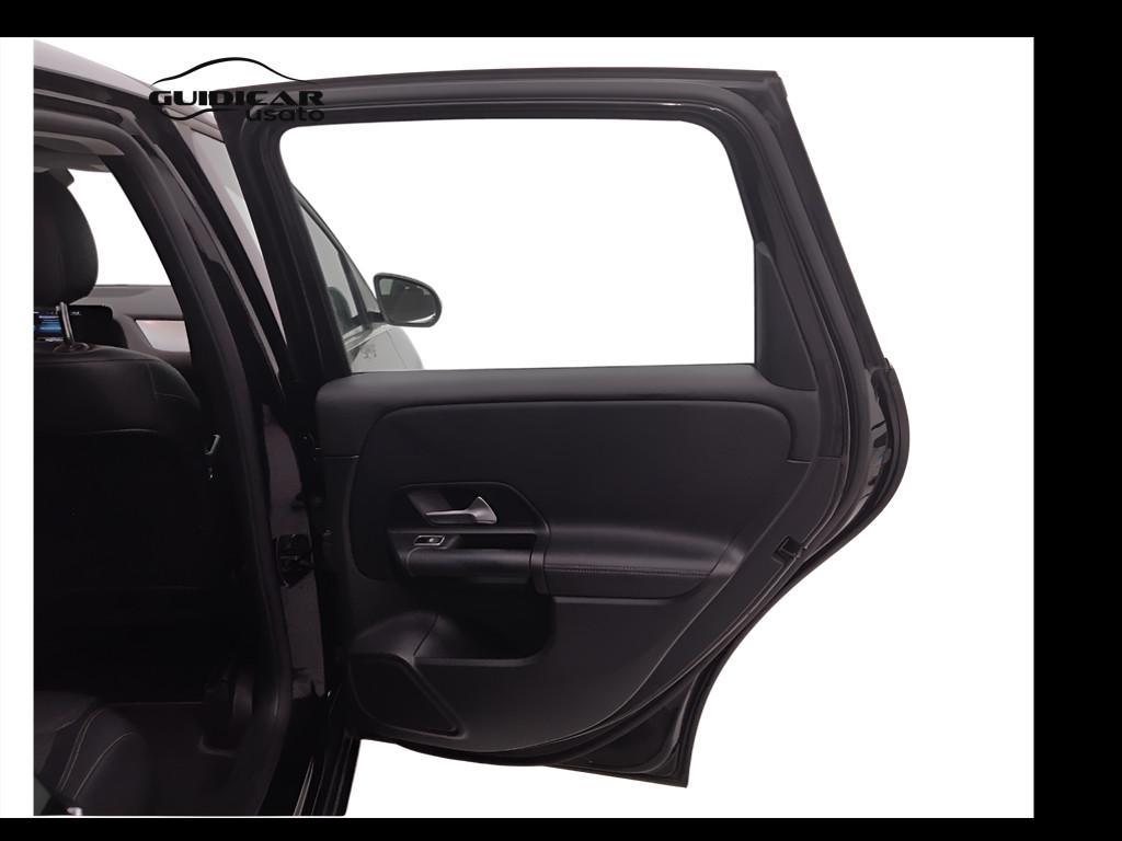 Mercedes-Benz Classe B - W247 2018 - B 180 d Sport auto