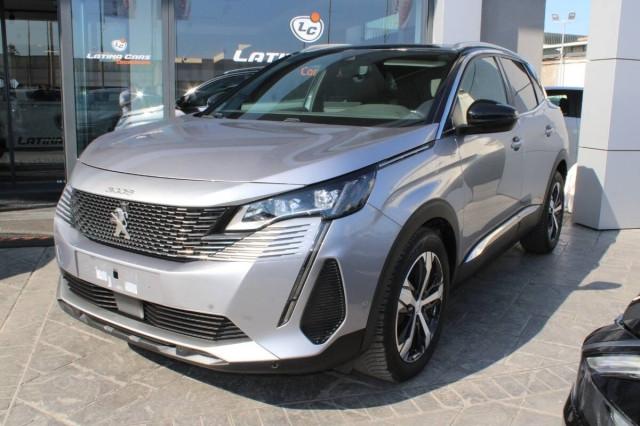 Peugeot 3008 II 1.5 bluehdi GT Pack 130cv eat8 Con TETTO APRIBILE