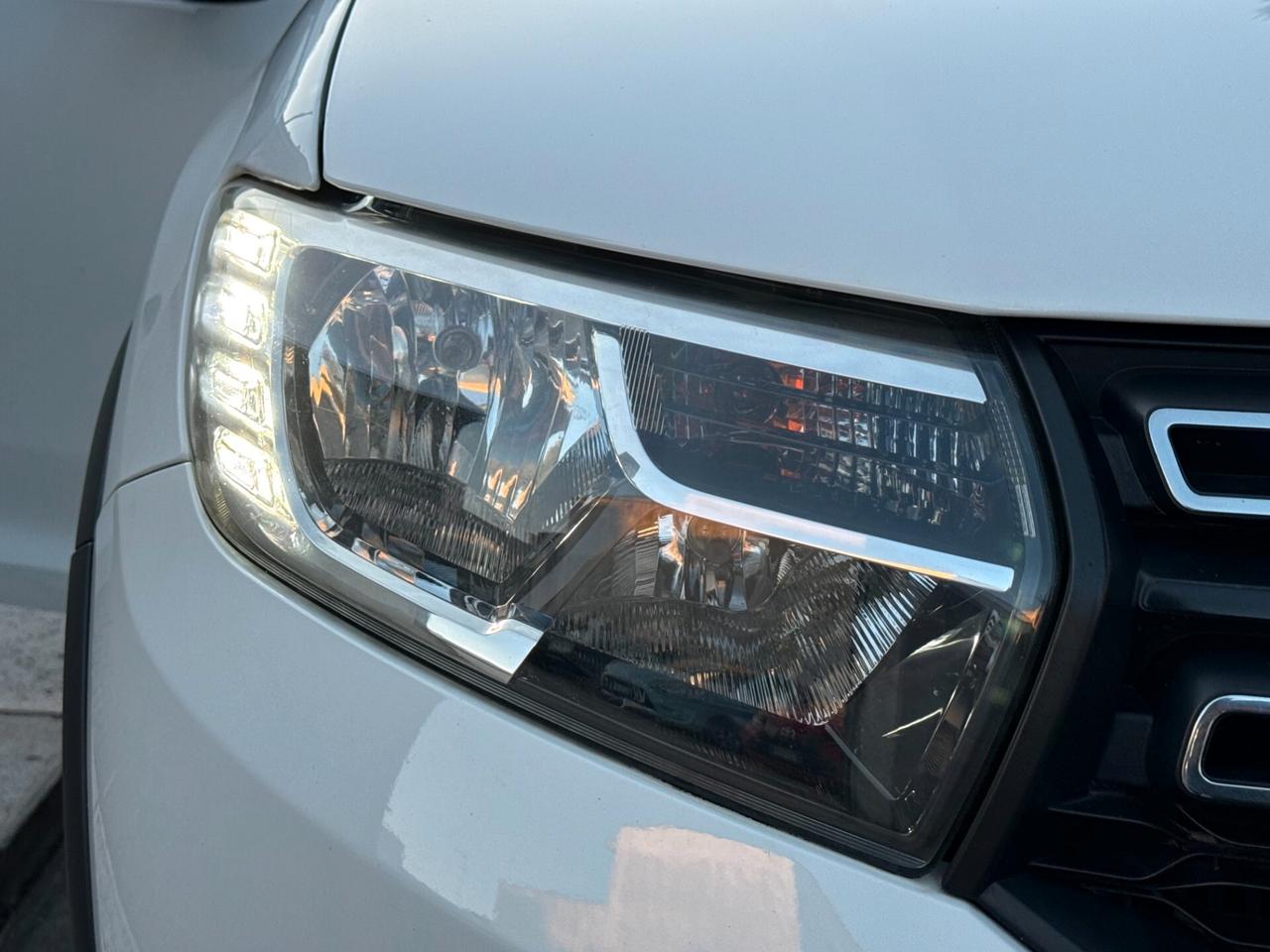 Dacia Sandero 0.9 TCe 90CV NAVI CAMERA LED - 2018