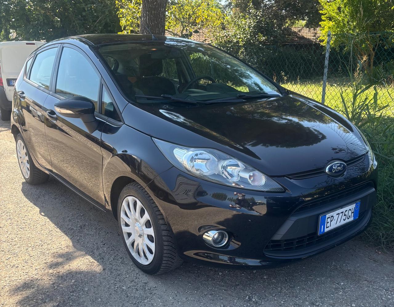 Ford Fiesta 1.4 16V 5p. Bz.- GPL Titanium Bs.
