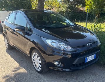 Ford Fiesta 1.4 16V 5p. Bz.- GPL Titanium Bs.