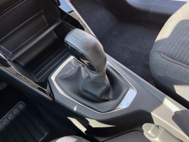 PEUGEOT 208 1.2 Style
