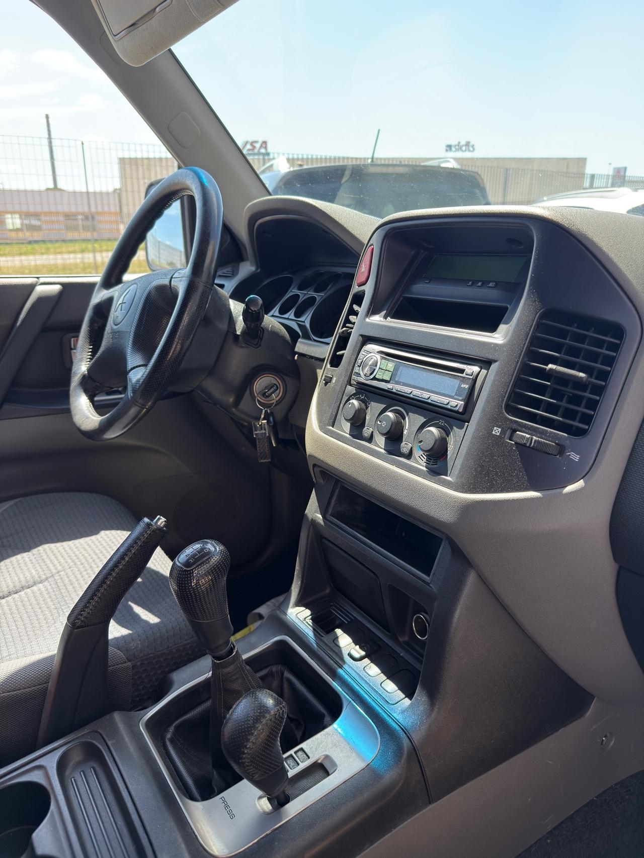 Mitsubishi Pajero 3.2 16V DI-D 3p. GLX my03"