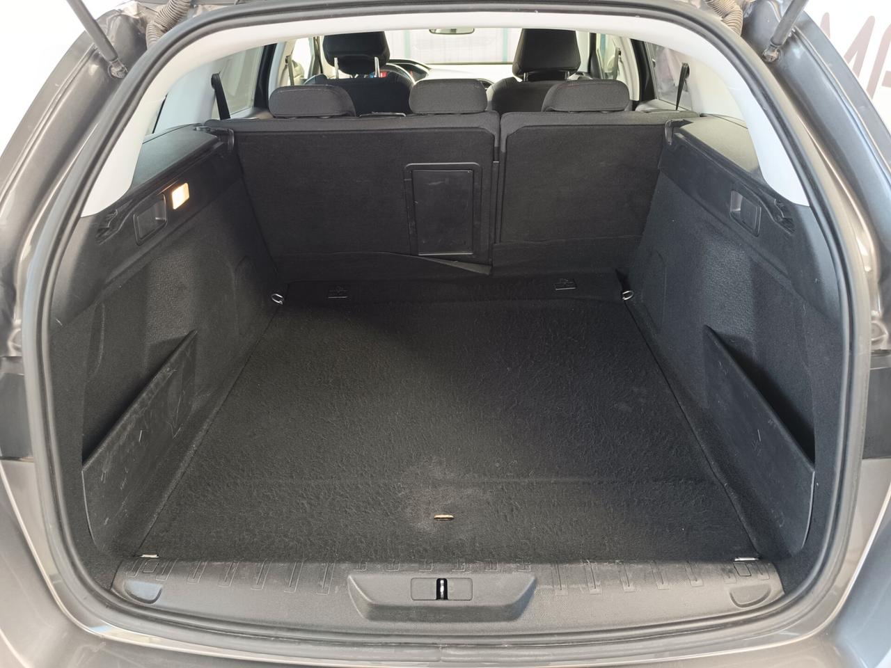 Peugeot 308 BlueHDi 130 S&S SW Active Business