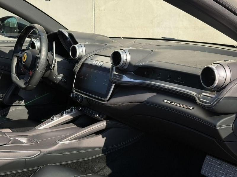 Ferrari GTC4Lusso GTC4 Lusso 3.9 T - Sollevatore