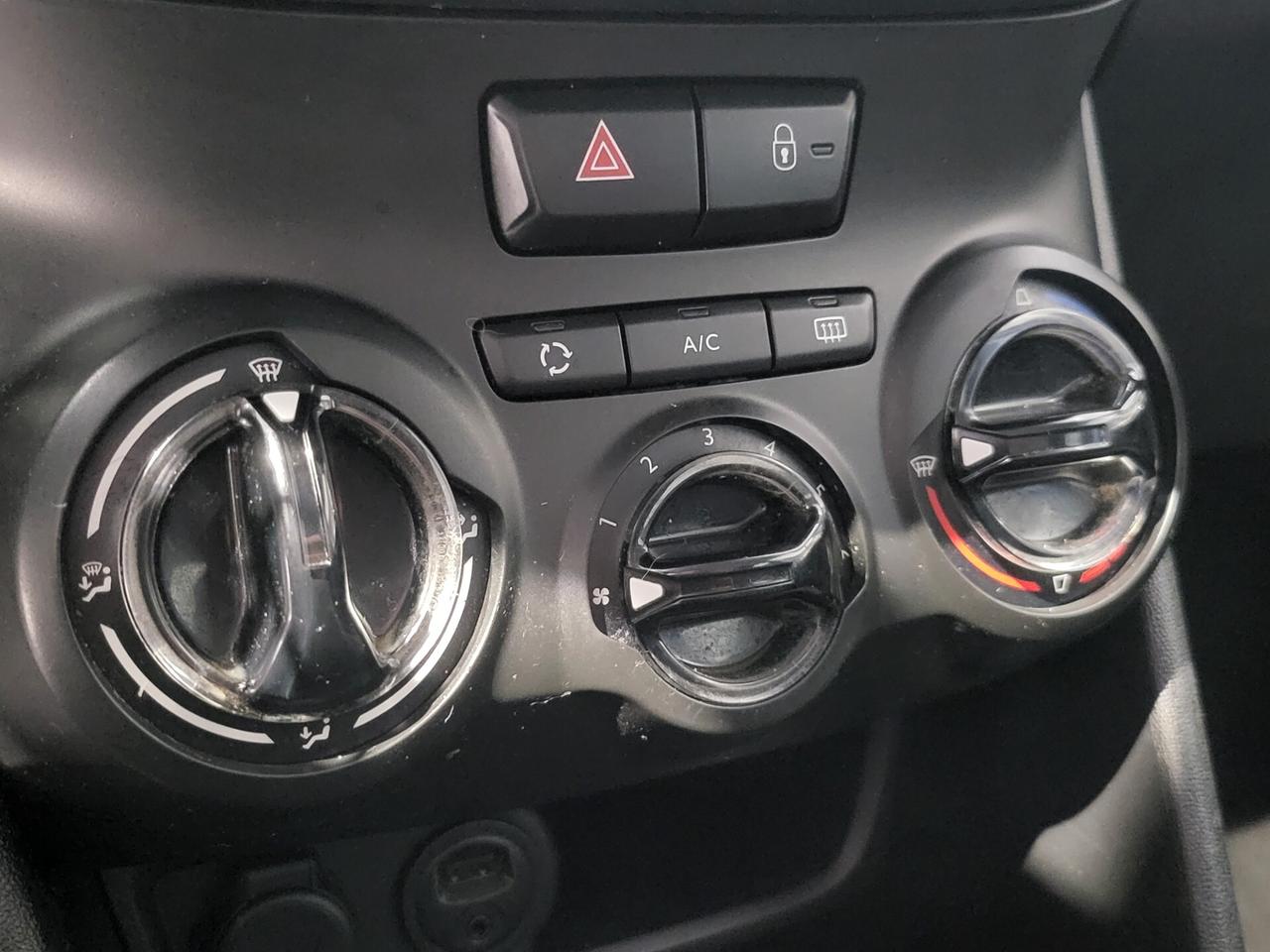 Peugeot 208 - 2017 PureTech 82 Cv GPL Allure