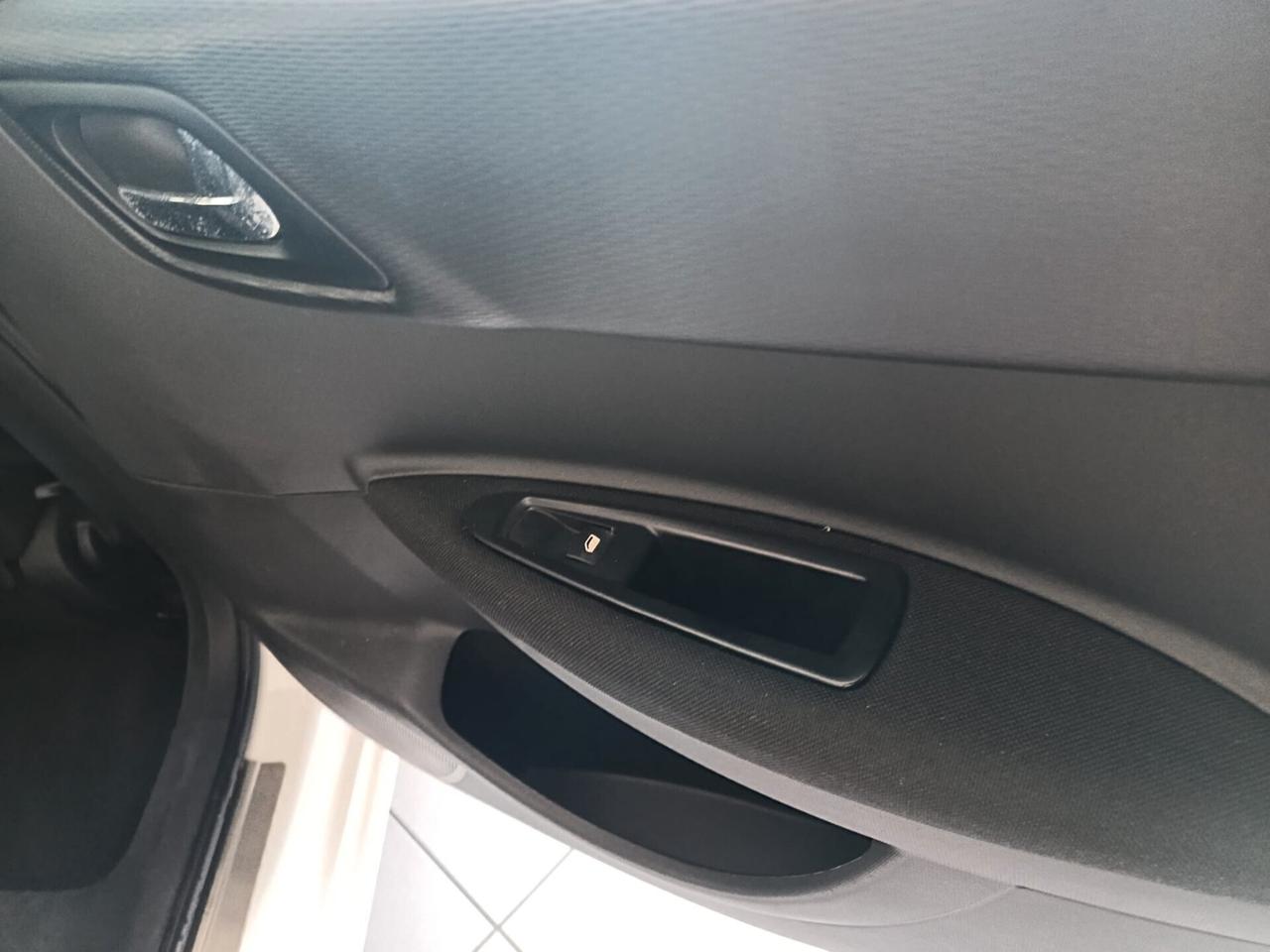 Citroen C4 1.6 HDi X NEOPATENTATI 2009