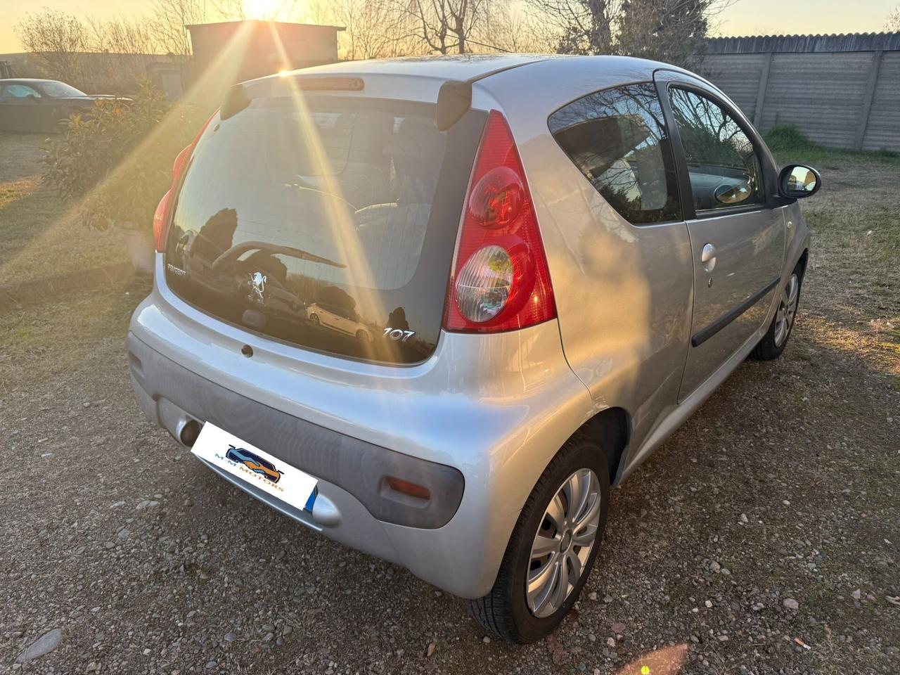 Peugeot 107 1.0 68CV Adatta Neopatentati