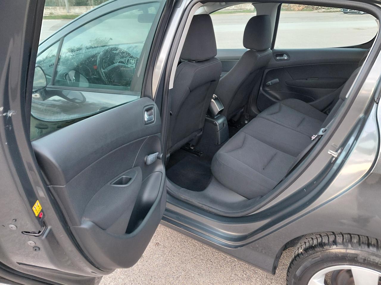 Peugeot 308 1.6 8V e-HDi 112CV Stop&Start 5p. Allure