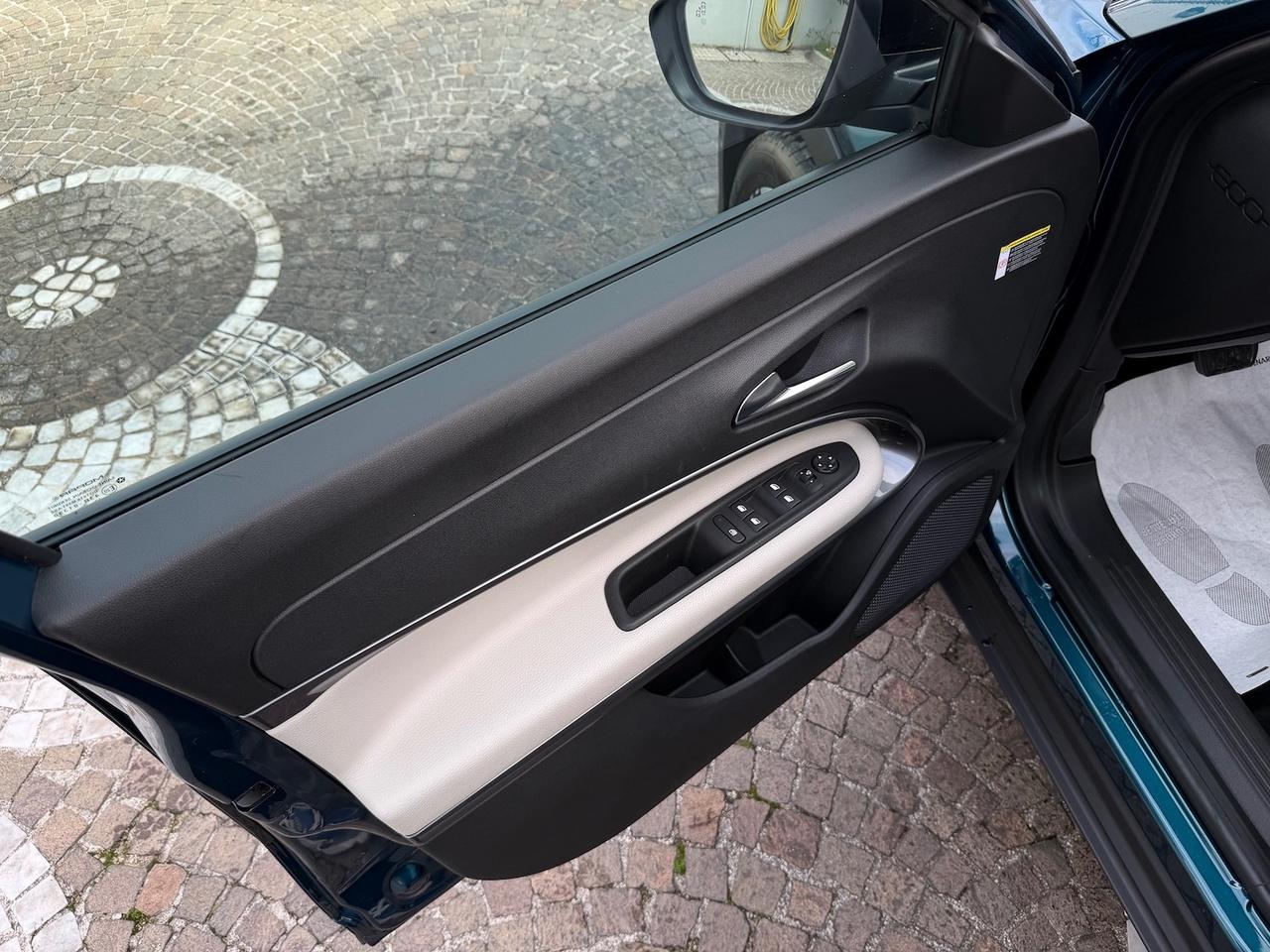 Fiat 600 Hybrid 110 CV DCT MHEV La Prima