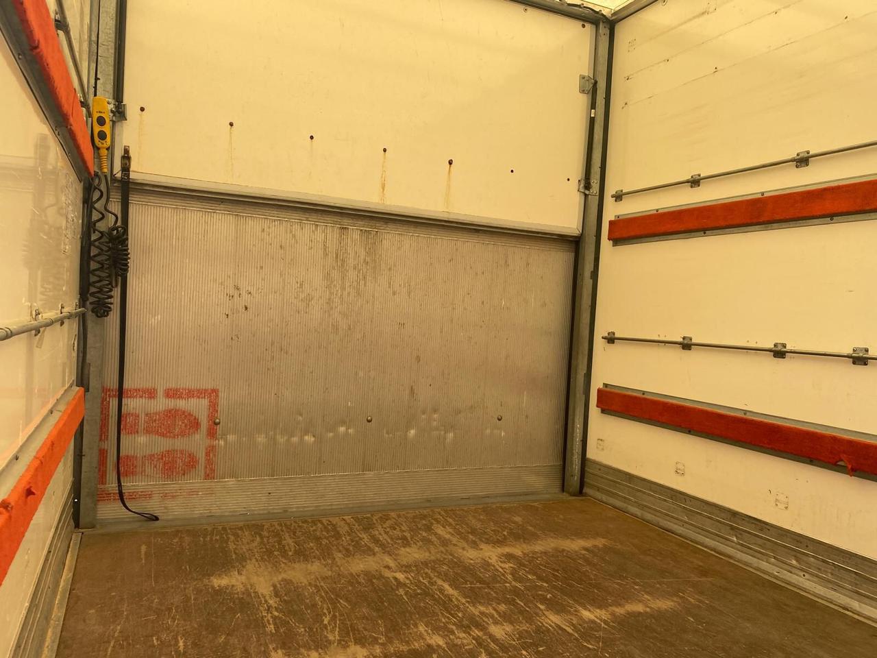 Iveco 35 C 15 furgone con pedana