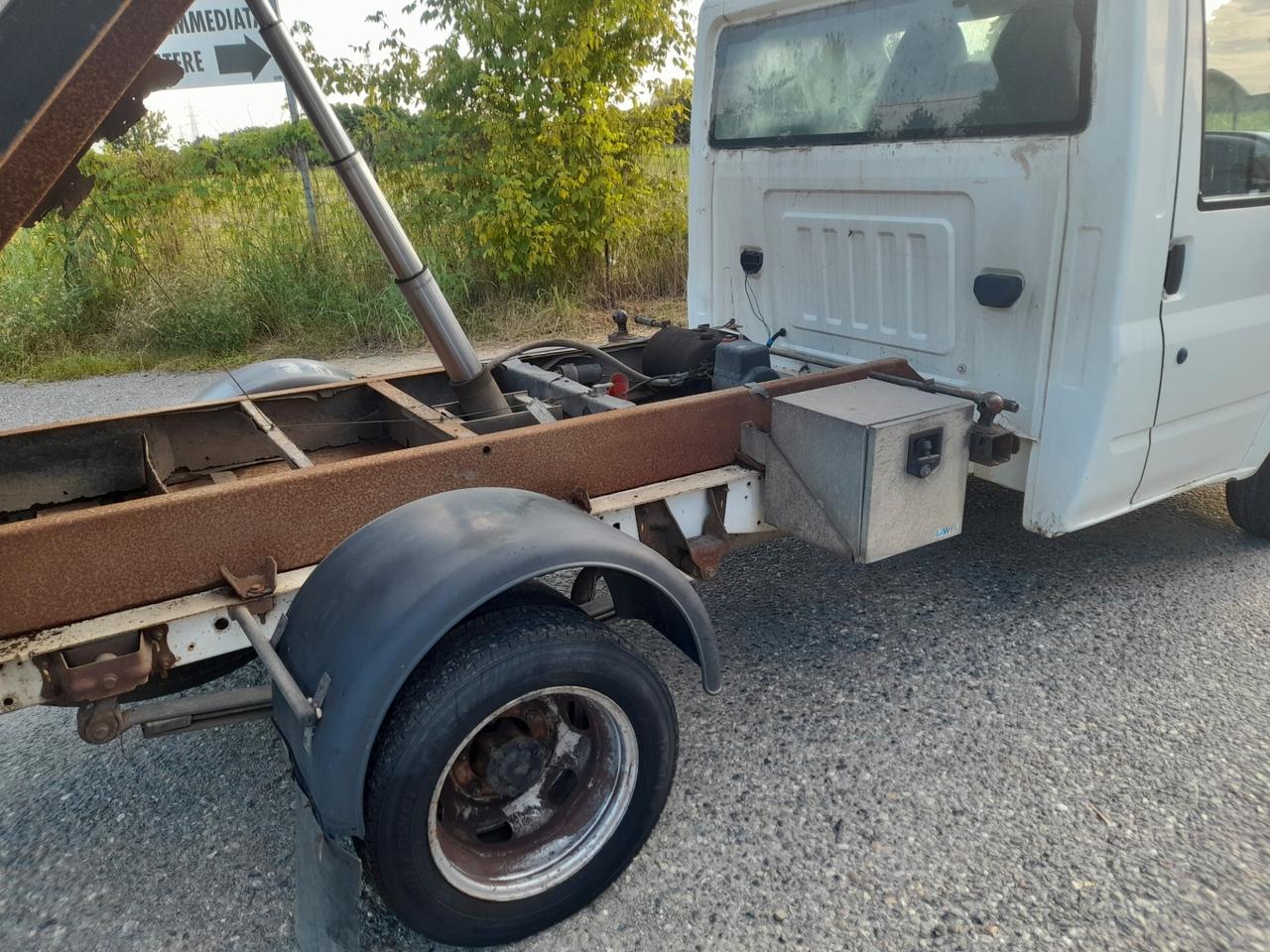 FORD TRANSIT RIBALTABILE