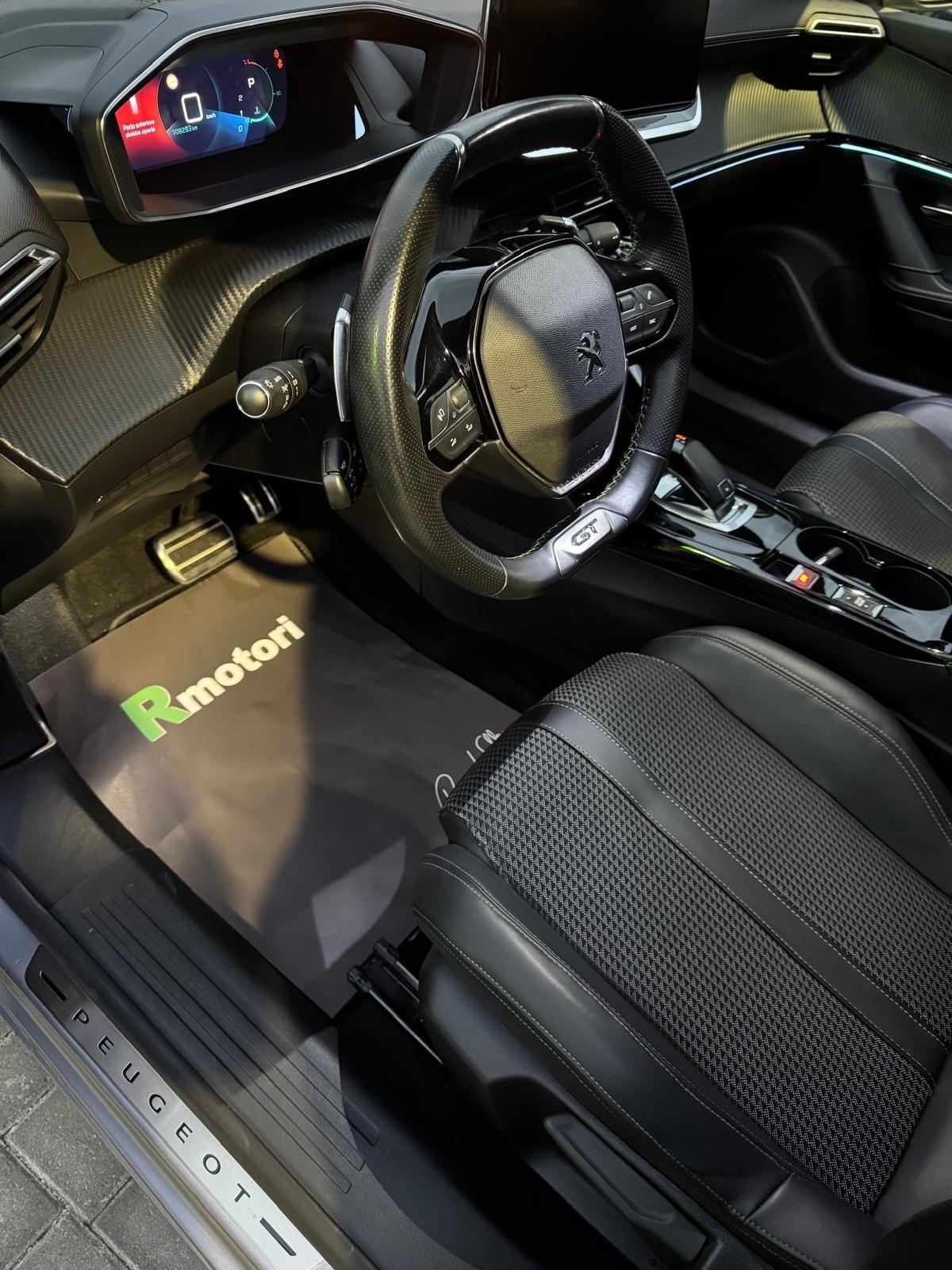 Peugeot 2008 BlueHDi 130 S&S EAT8 GT Pack