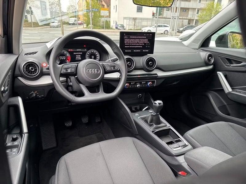 Audi Q2 1.0 30 TFSI BUSINESS LED MMI CAR PLAY
