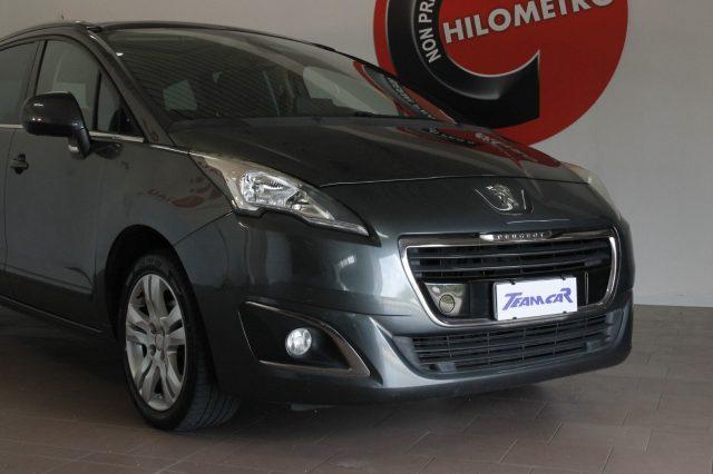 PEUGEOT 5008 1.6 HDi 115CV Business 7 POSTI