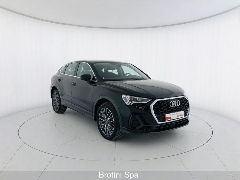 Audi Q3 SPB 45 TFSI e S tronic Business Plus